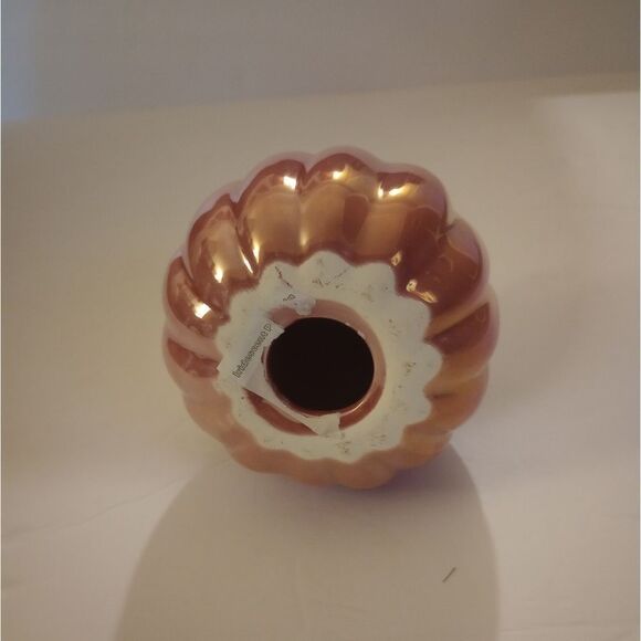 🆕🎃Bullseye Playground Pink Irridescent Ceramic Pumpkin Decor - Picture 8 of 8